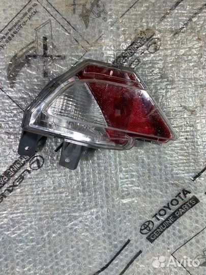 Противотуманная фара задняя левая Toyota Rav4 XA40