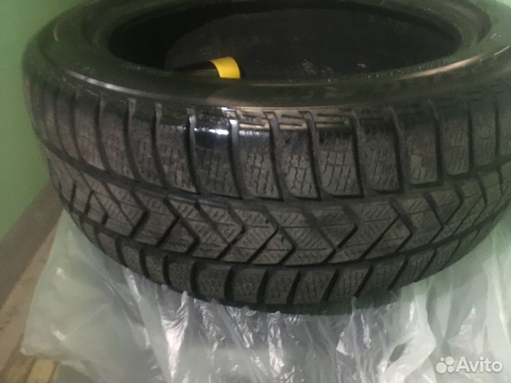Pirelli Sottozero Winter 240 225/50 R18