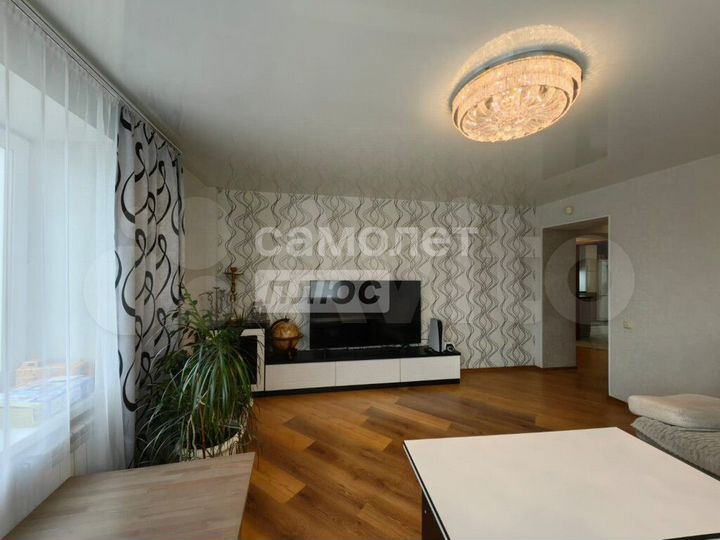 3-к. квартира, 85 м², 4/9 эт.