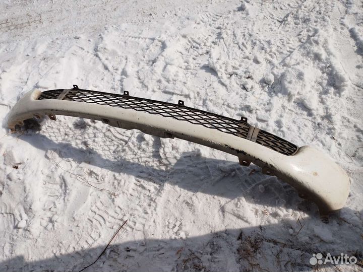 Губа на toyota Probox