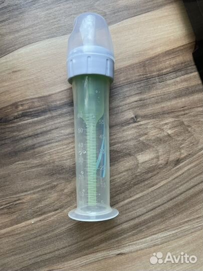 Бутылочка для кормления