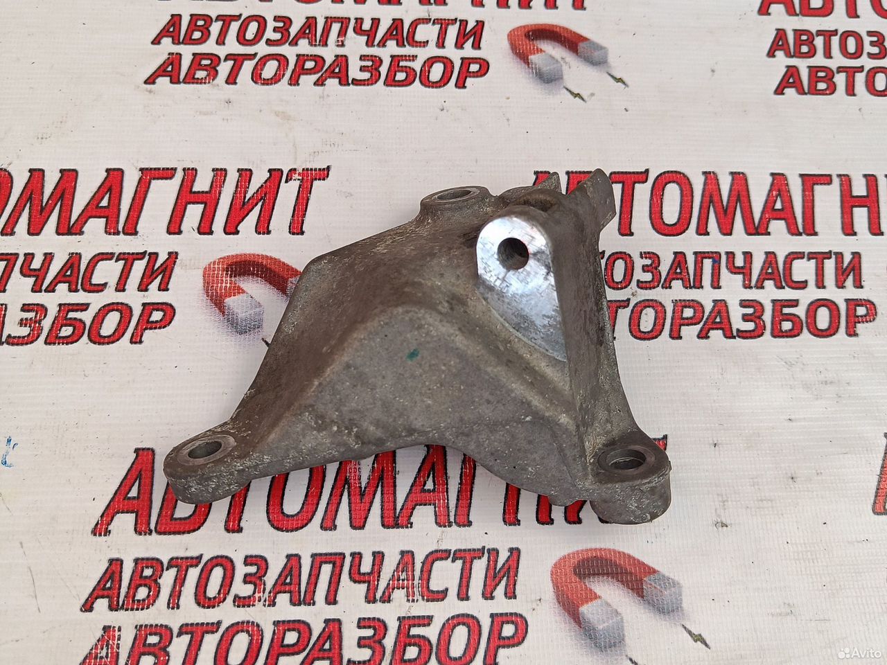 Кронштейн генератора Рено Аркана 1.3 H5H