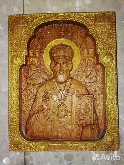 Резные иконы из дерева