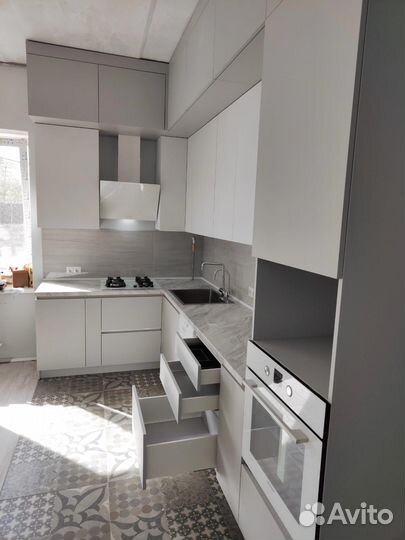 Кухня угловая на заказ