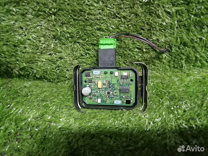 Датчик дождя 31214359 Volvo V70 BW