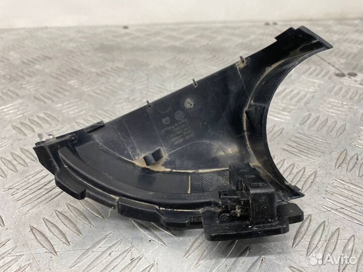 Б/У повторитель поворота (поворотник) правый