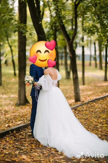 Свадебное платье со шлейфом