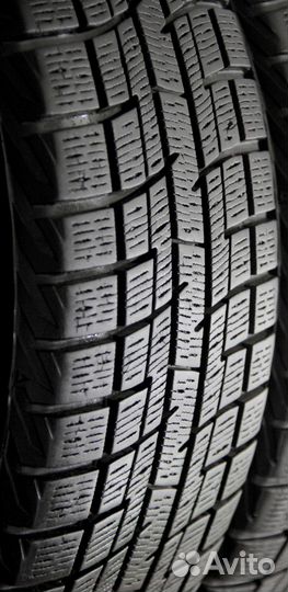 R16 Bridgestone Blizzak Spike-02 215/65, PCD 5x114.3 DIA 66.1