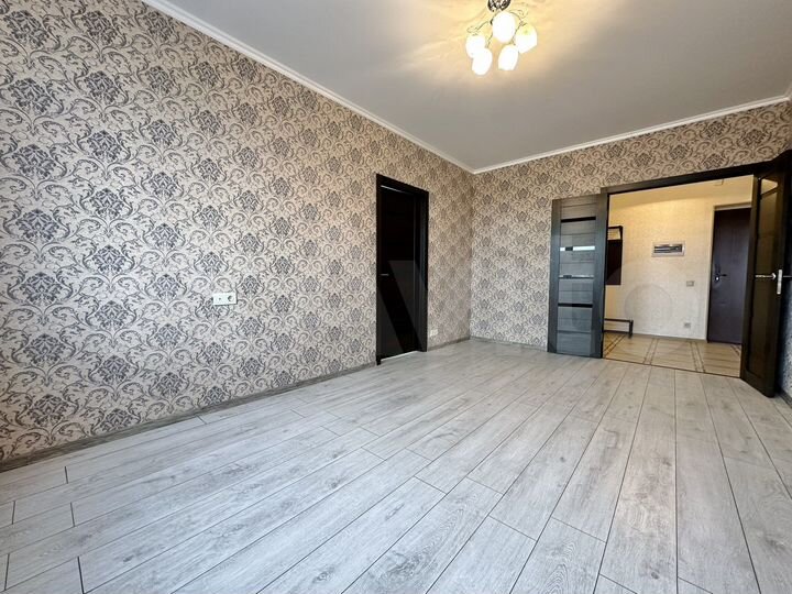 2-к. квартира, 57 м², 6/12 эт.