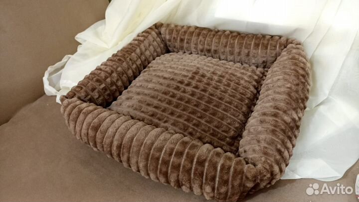 Лежанка для собак мелких и средних пород и кошек