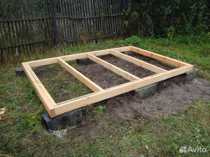 Бригада строителей