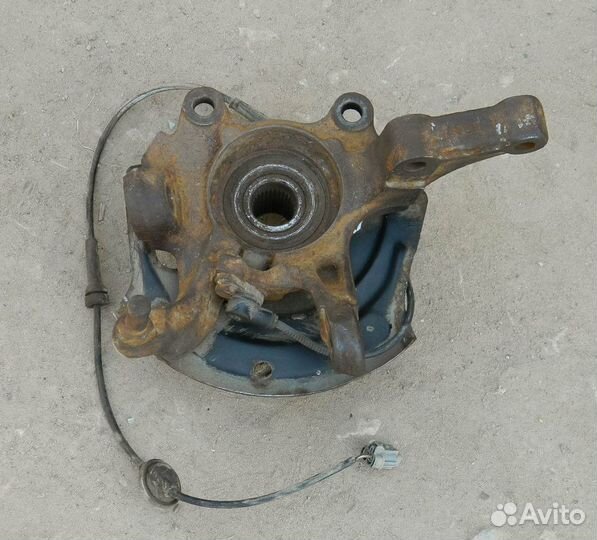 Кулак поворотный правый Maxima A33