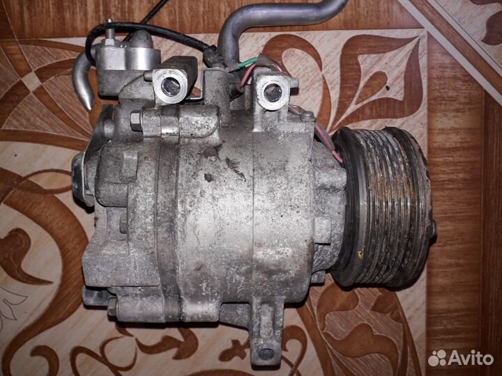 Компрессор кондиционера Honda Civic 4d R18