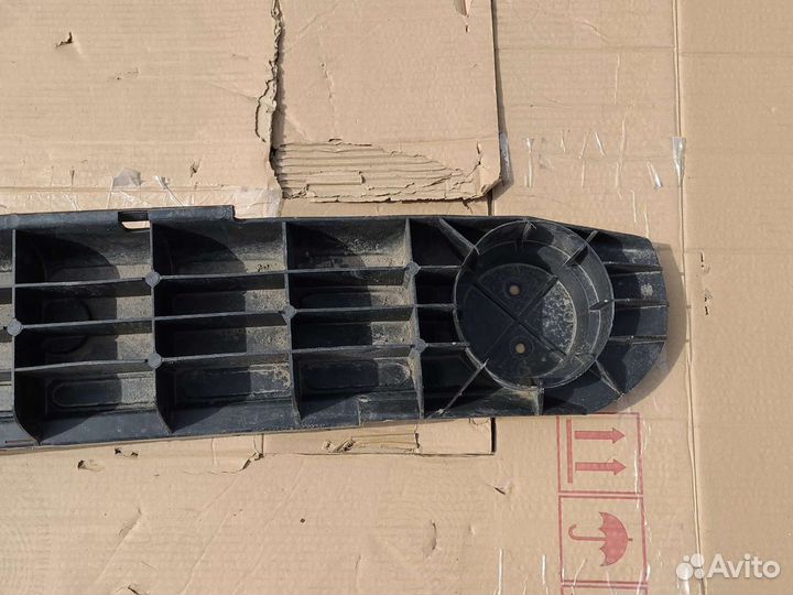 Усилитель переднего бампера Kalina