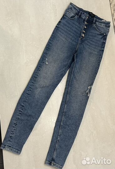 Джинсы женские