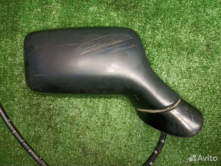 Правое механическое зеркало Audi 80