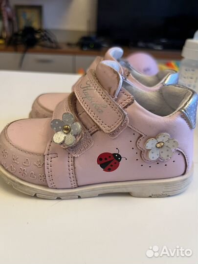 Ботинки демисезонные для девочки 22 размер