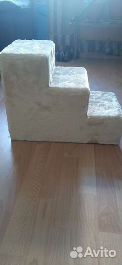 Прикроватная лестница для собак