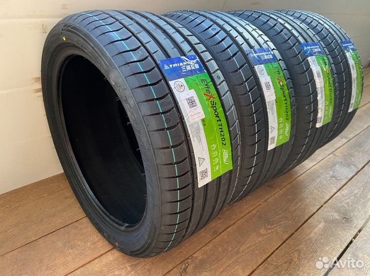 Triangle EffeXSport TH202 275/30 R19 и 245/35 R19 96Y