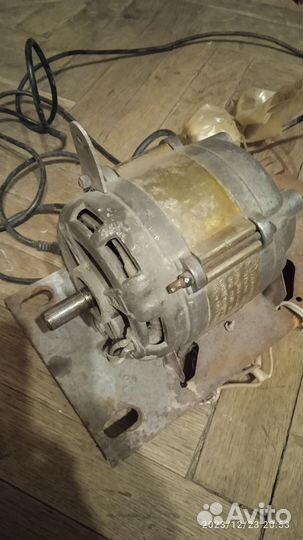 Двигататель стиральной машины