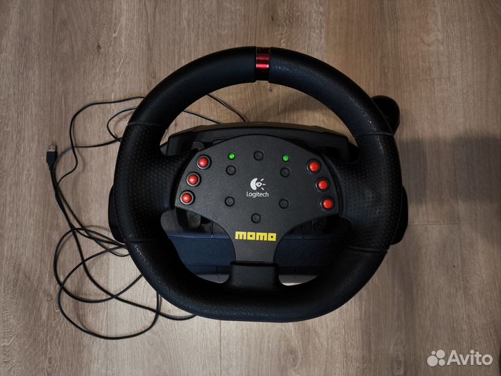 Игровой руль logitech momo racing