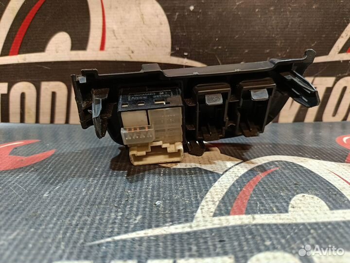 Блок управления зеркалами Toyota Wish XE10