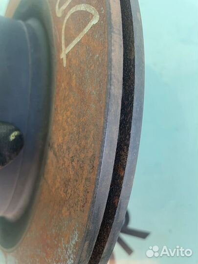 Задний тормозной диск toyota rav 4 xa50