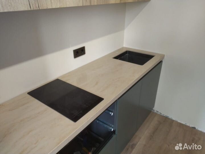 Подоконник из кварцевого агломерата