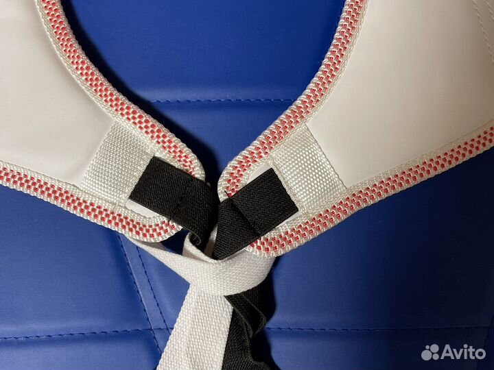 Защитный желет для тхэквондо