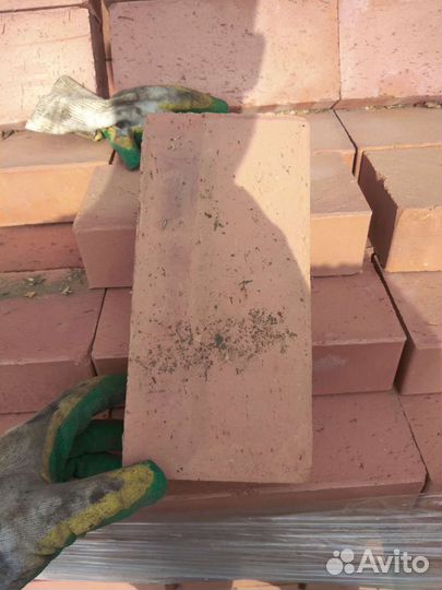 Кирпич огнеупорный печной новый