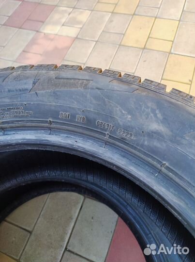 Pirelli Ice Zero FR 235/55 R19 105H