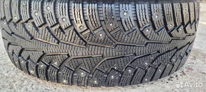 Nokian Tyres Hakkapeliitta 5 SUV 235/65 R17