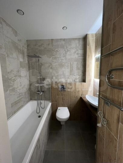 2-к. квартира, 42 м², 8/16 эт.