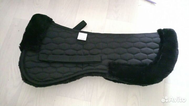 Меховушка (мех) под седло для лошади