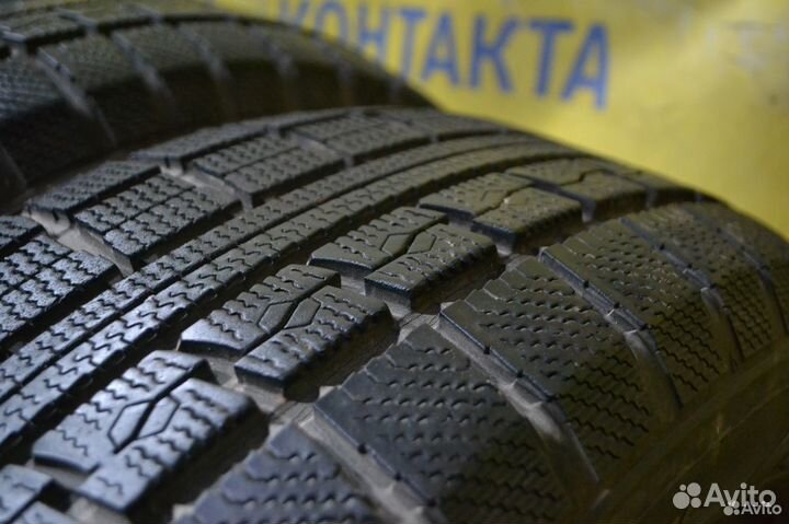 Toyo Winter Tranpath MK4a 215/60 R16