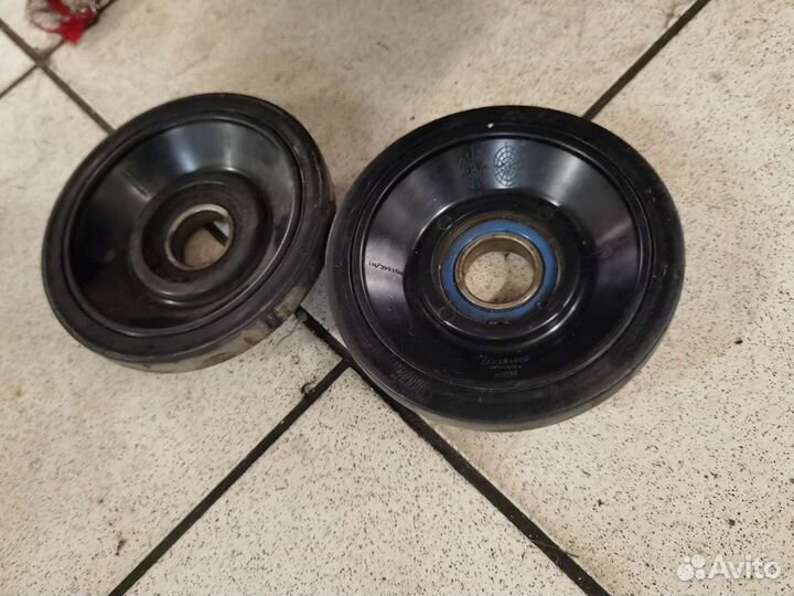 Каток ролик brp ski-doo mxz 600rs 144 mm