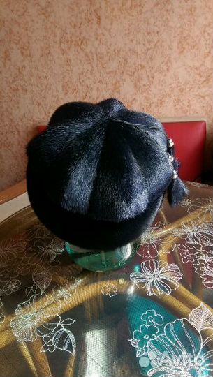 Продам женскую шапку