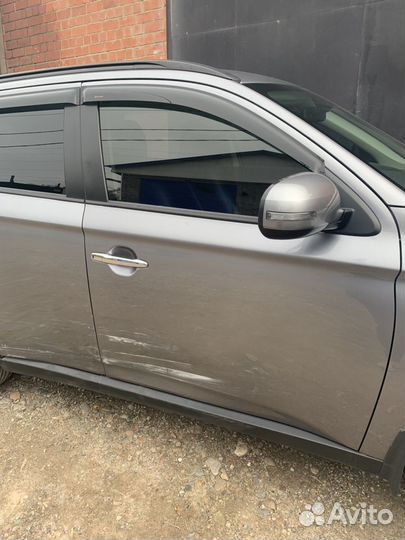 Дверь правая передняя и задняя Mitsubishi Outlande