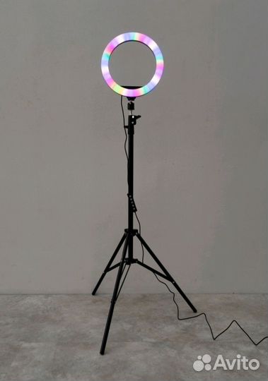 Кольцевая лампа со штативом новая