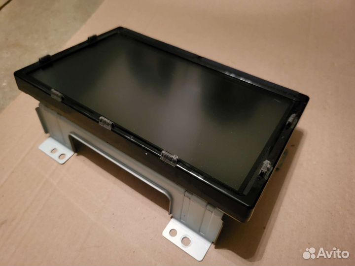 Большой монитор от максималки Genesis G80