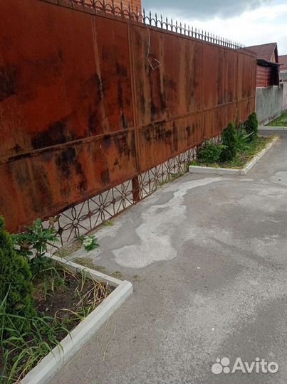 Забор с воротами и калиткой
