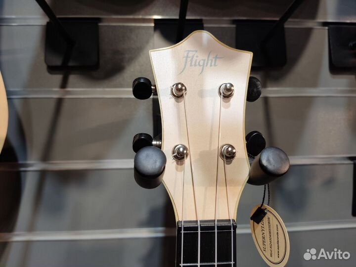 Flight TUS-25 BUS - Укулеле