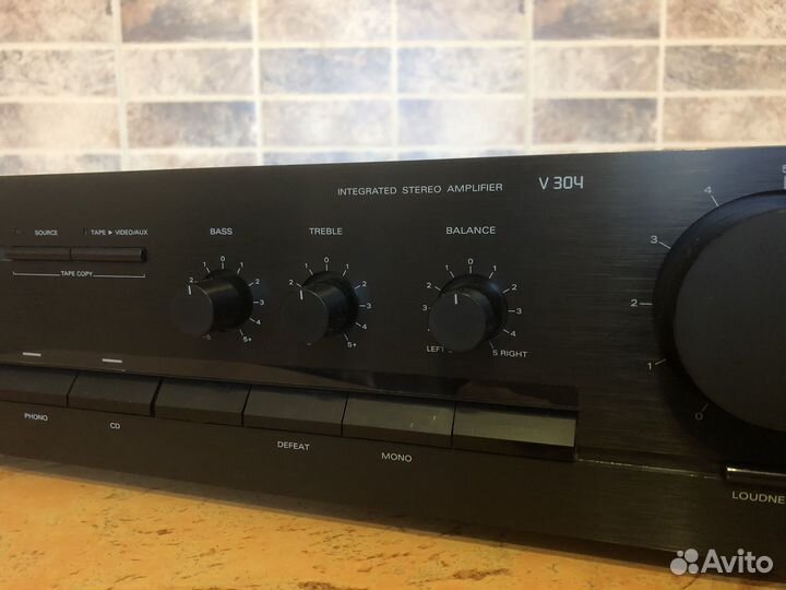 Усилитель Grundig V-304 (1992 год)