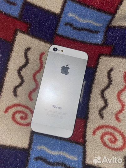 iPhone 5, 16 ГБ