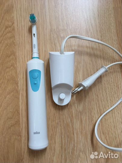 Зубная щетка Braun Oral-B