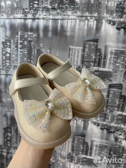 Платье и туфельки для девочки