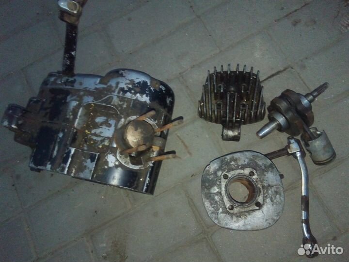 Двигатель v50