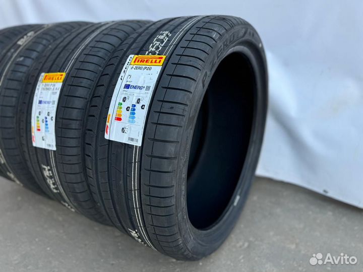 Pirelli P Zero PZ4 275/40 R20 и 315/35 R20