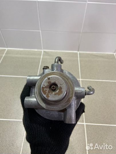 Помпа ручной подкачки Isuzu Bighorn 1994 г