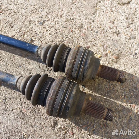 Полуось бмв 7 е38 2.8i